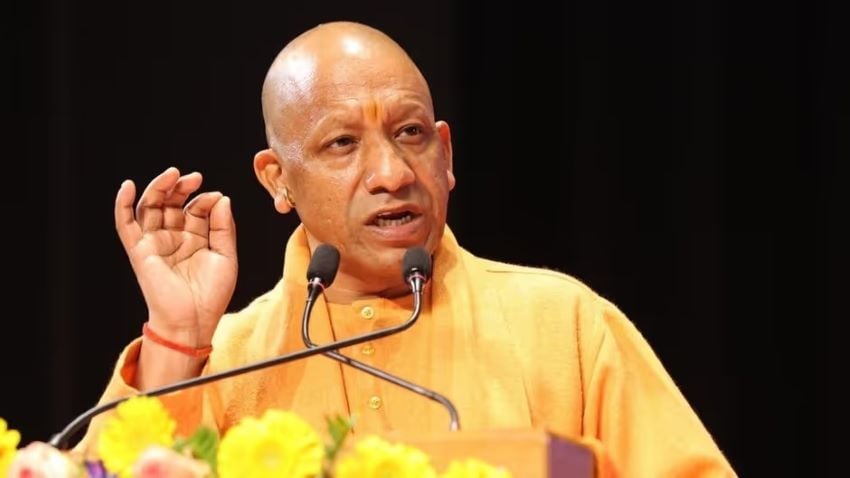 वाराणसी: 48 घंटे के प्रवास पर आज काशी पहुंचेंगे CM योगी, प्रशासनिक बैठक में तय होगा विकास का रोडमैप