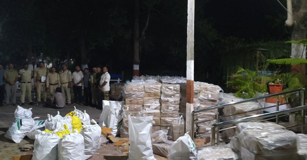 आलीराजपुर में 1.62 करोड़ की शराब बरामद, कैमरों की नजर से बचकर निकला ट्रक; कांग्रेस के तीखे हमलों के बीच पुलिस ने दी सफाई!